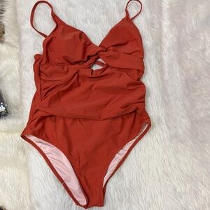 Cupshe Kids One Piece Swimsuit in Bold Red